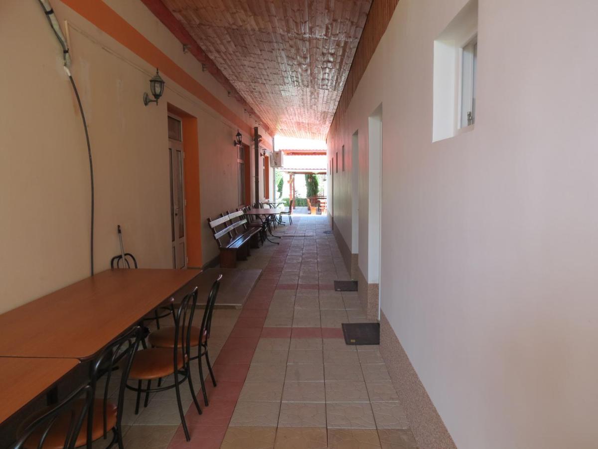 Pensiunea Cetina Brad  Bagian luar foto