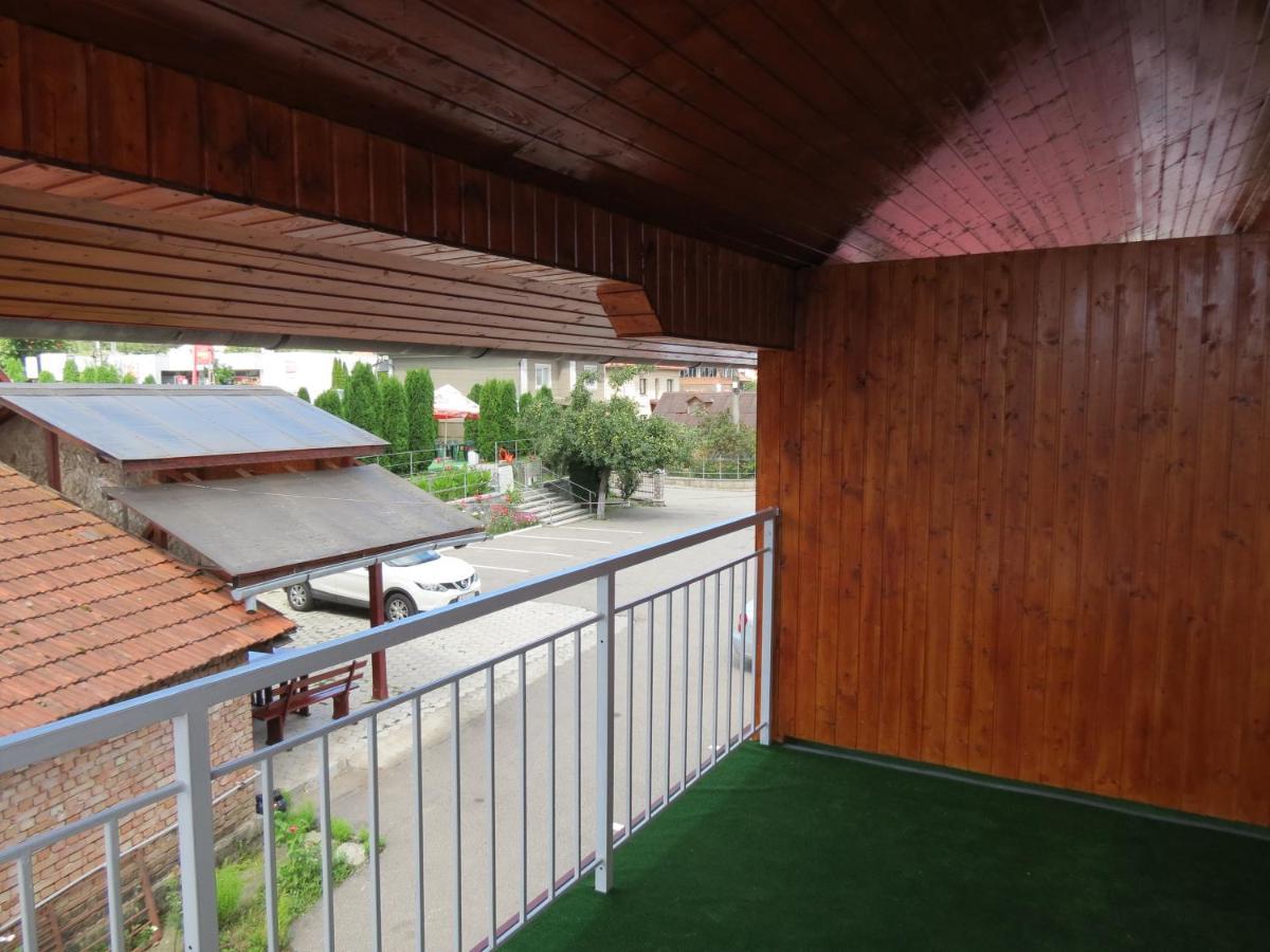 Pensiunea Cetina Brad  Bagian luar foto